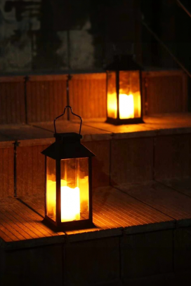 Lampa solarna TRIOMEDO