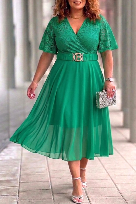 Elegancka sukienka midi z koronką i ozdobnym paskiem ZEZITA GREEN