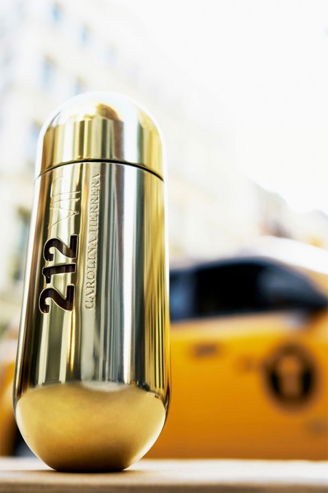 Woda perfumowana Carolina Herrera 212 VIP EDP 80 mlIVET.PL - Modna odzież