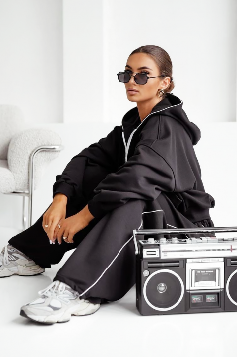 Komplet FITRELA BLACK - Komplety na co dzień | Ivet.PL Komplet FITRELA BLACK, Kolor : czarny, IVET.PL - Modna odzież