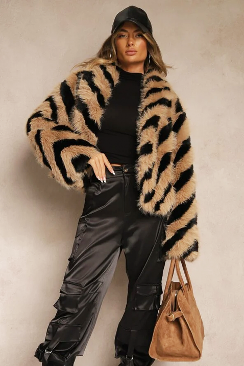 Płaszcz TIGRELZA BEIGE, Kolor :  beżowy, IVET.PL - Modna odzież