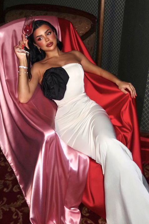 Sukienka MERGELA, Kolor : biały, IVET.PL - Modna odzież