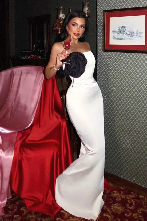 Sukienka MERGELA, Kolor : biały, IVET.PL - Modna odzież