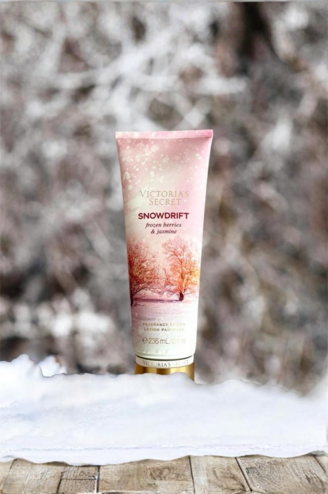 Balsam do ciała Victoria`s Secret Snowdrift Frozen Berries & Jasmine Body Lotion 236 mlIVET.PL - Modna odzież