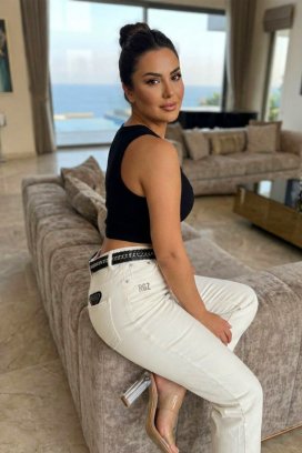 Jeansy damskie w jasnym kolorze i luźnym kroju KALYRA, Kolor : ecru, IVET.PL - Modna odzież