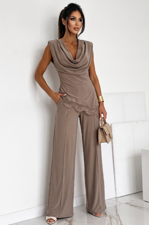 Codzienny zestaw: top z efektownym dekoltem i szerokie spodnie ZELVORA BEIGE, Kolor :  beżowy, IVET.PL - Modna odzież