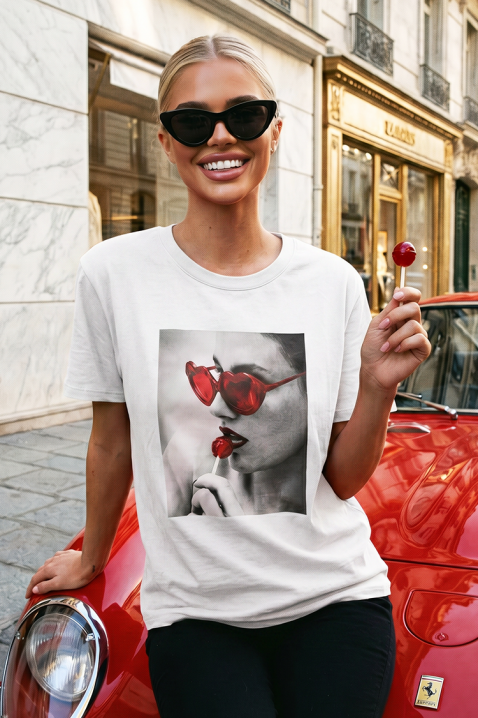 Damski T-shirt z eleganckim nadrukiem i okrągłym dekoltem BELISITA WHITE, Kolor : biały, IVET.PL - Modna odzież