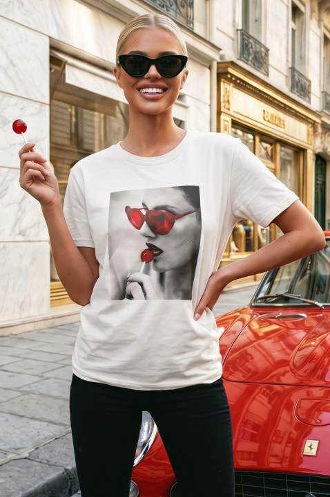 Damski T-shirt z eleganckim nadrukiem i okrągłym dekoltem BELISITA WHITE, Kolor : biały, IVET.PL - Modna odzież