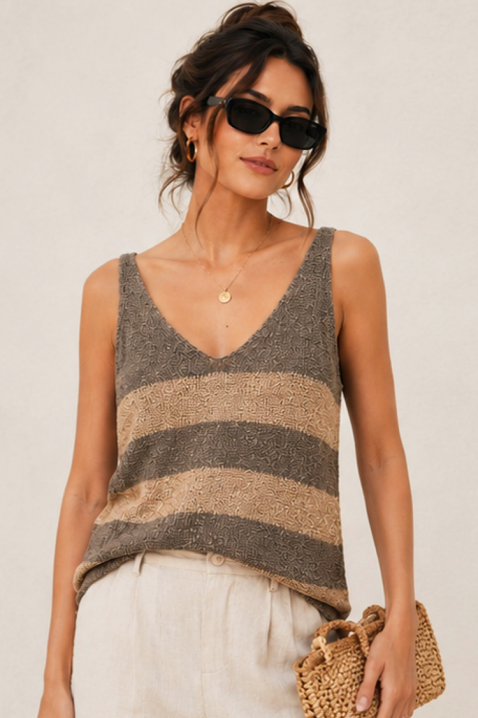 Damski top w paski o luźnym kroju z dekoltem w serek MIRANELA KHAKI, Kolor : khaki, IVET.PL - Modna odzież