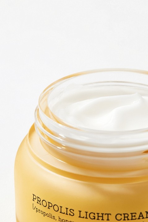 COSRX Full Fit Propolis Light Cream 65 mlIVET.PL - Modna odzież