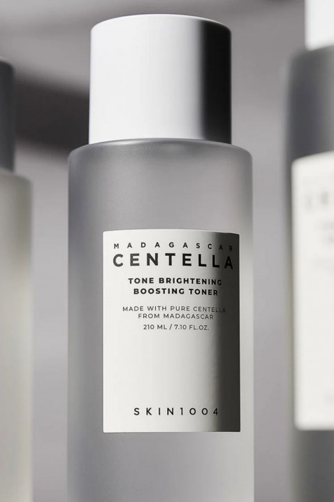 SKIN1004 Madagascar Centella Tone Brightening Boosting Toner 210 mlIVET.PL - Modna odzież