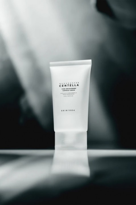 SKIN1004 Madagascar Centella Tone Brightening Capsule Cream 75 mlIVET.PL - Modna odzież