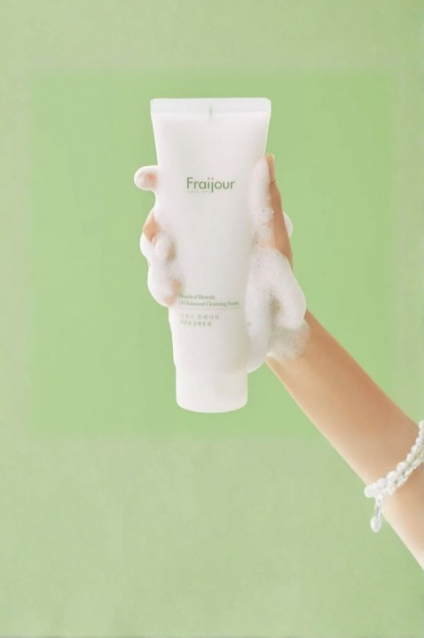 Fraijour Heartleaf Blemish pH Balanced Cleansing Foam 250 mlIVET.PL - Modna odzież