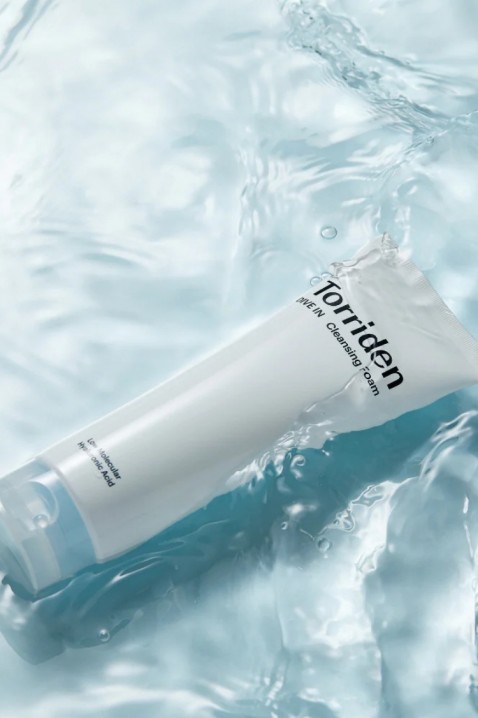 Torriden DIVE-IN Low Molecular Hyaluronic Acid Cleansing Foam 150 mlIVET.PL - Modna odzież
