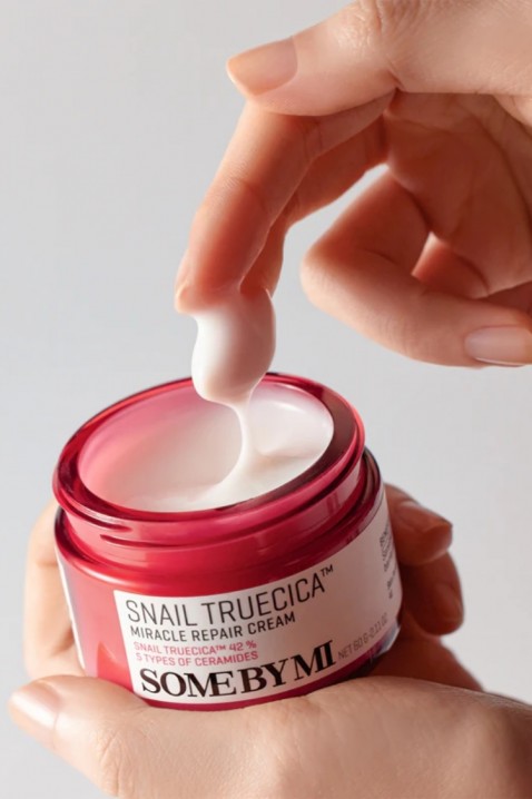 SomeByMi Snail Truecica Miracle Repair Cream 60 gIVET.PL - Modna odzież