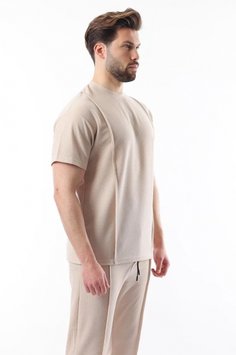 Męski komplet z tłoczonej, strukturalnej tkaniny ze spodniami i t-shirtem KASTORO, Kolor :  beżowy, IVET.PL - Modna odzież