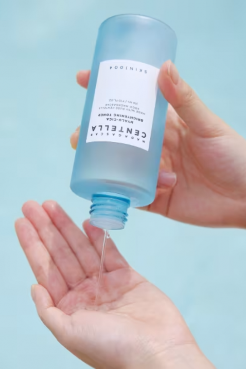 SKIN1004 Madagascar Centella Hyalu-Cica Brightening Toner 210 mlIVET.PL - Modna odzież