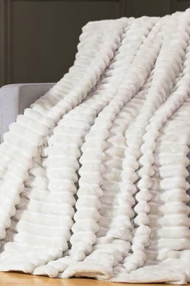 Koc DIMFELDA WHITE 200x220 cm