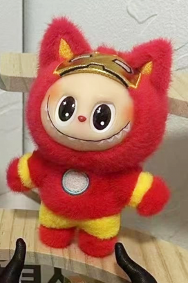 Pluszowy wisiorek LABUBU IRON MAN