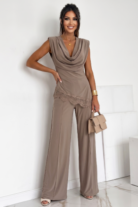 Codzienny zestaw: top z efektownym dekoltem i szerokie spodnie ZELVORA BEIGE