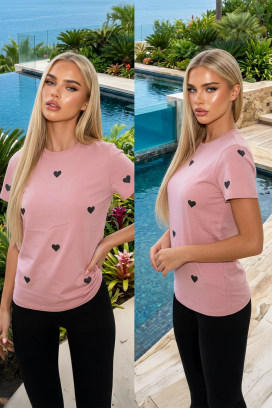 Bawełniany damski T-shirt z wzorem w serduszka VALKYRIA PUDRA